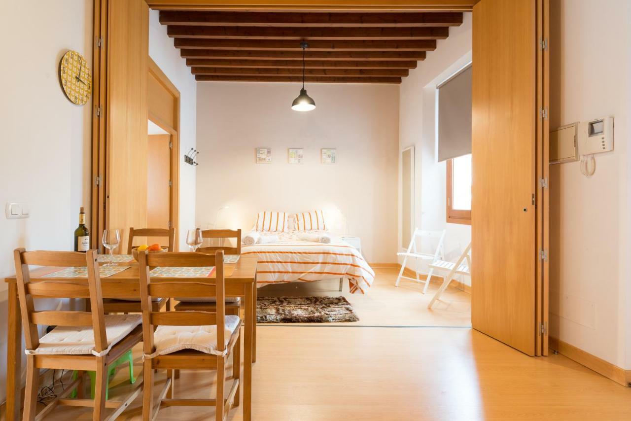 A Dos Pasos De Todo Apartment Malaga Bagian luar foto