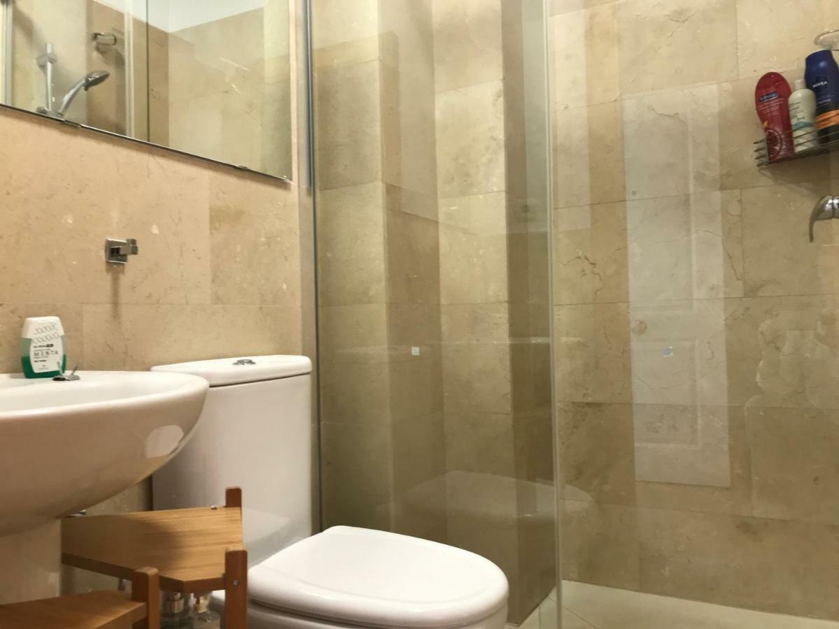 A Dos Pasos De Todo Apartment Malaga Bagian luar foto